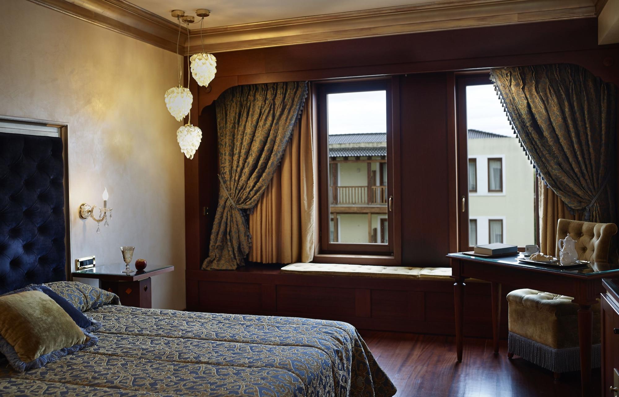 Grand Serai Congress And Spa Ioánnina Exteriér fotografie A room at the hotel