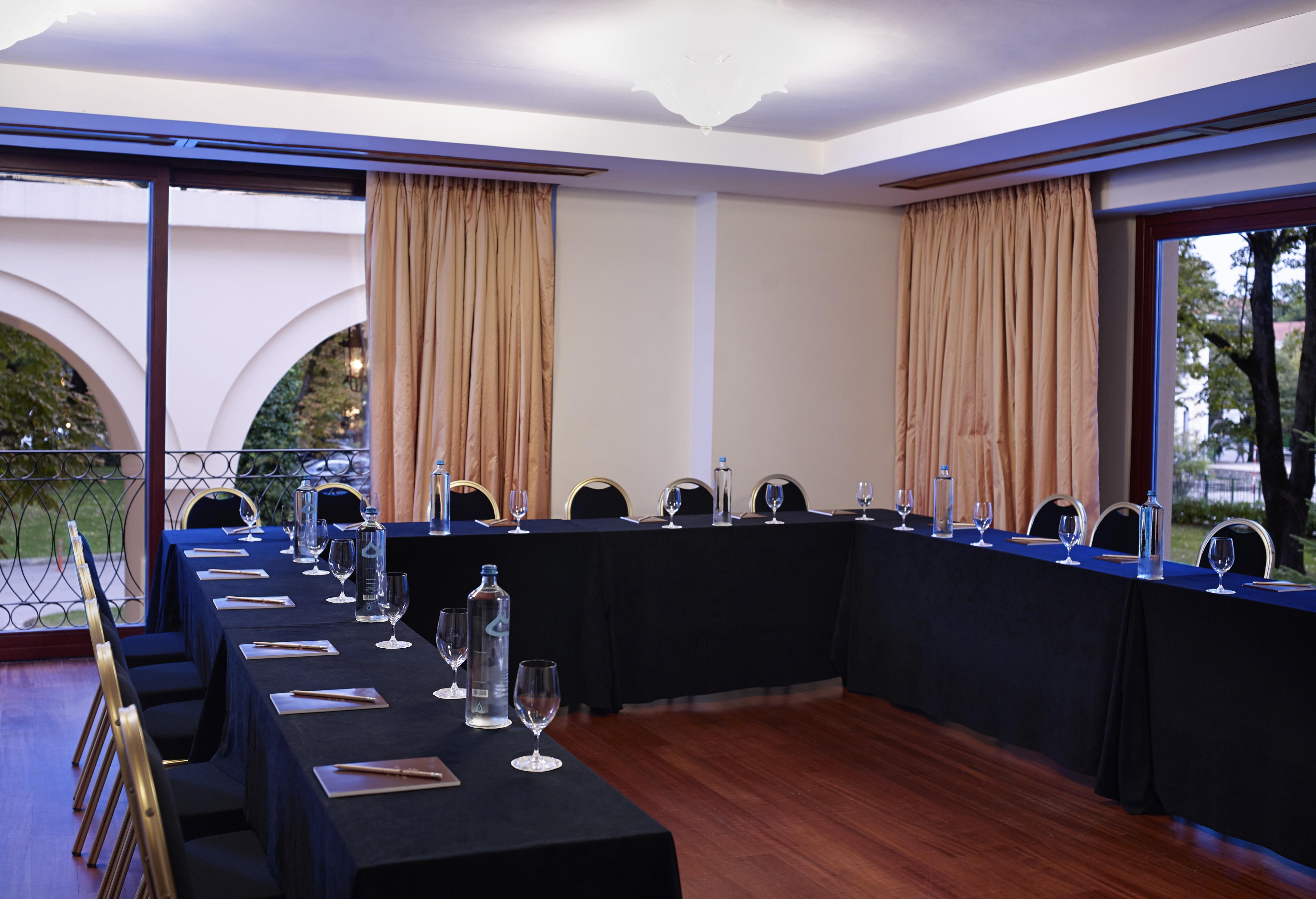 Grand Serai Congress And Spa Ioánnina Exteriér fotografie Meeting room