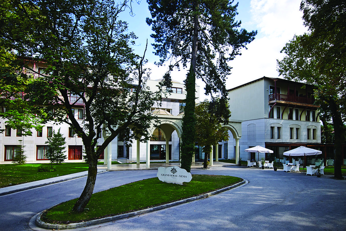 Grand Serai Congress And Spa Ioánnina Exteriér fotografie The main entrance of the hotel