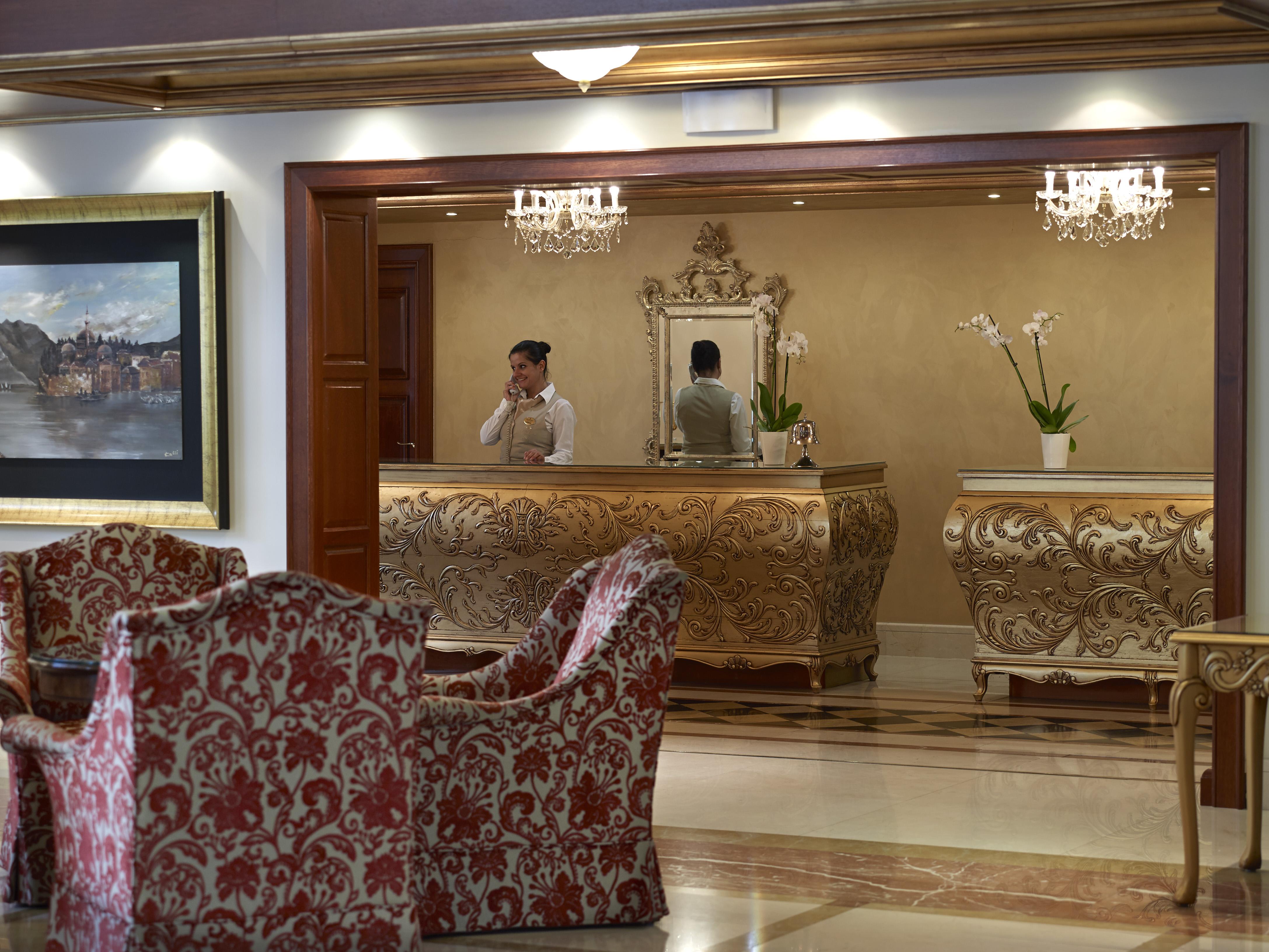 Grand Serai Congress And Spa Ioánnina Exteriér fotografie The lobby of the hotel