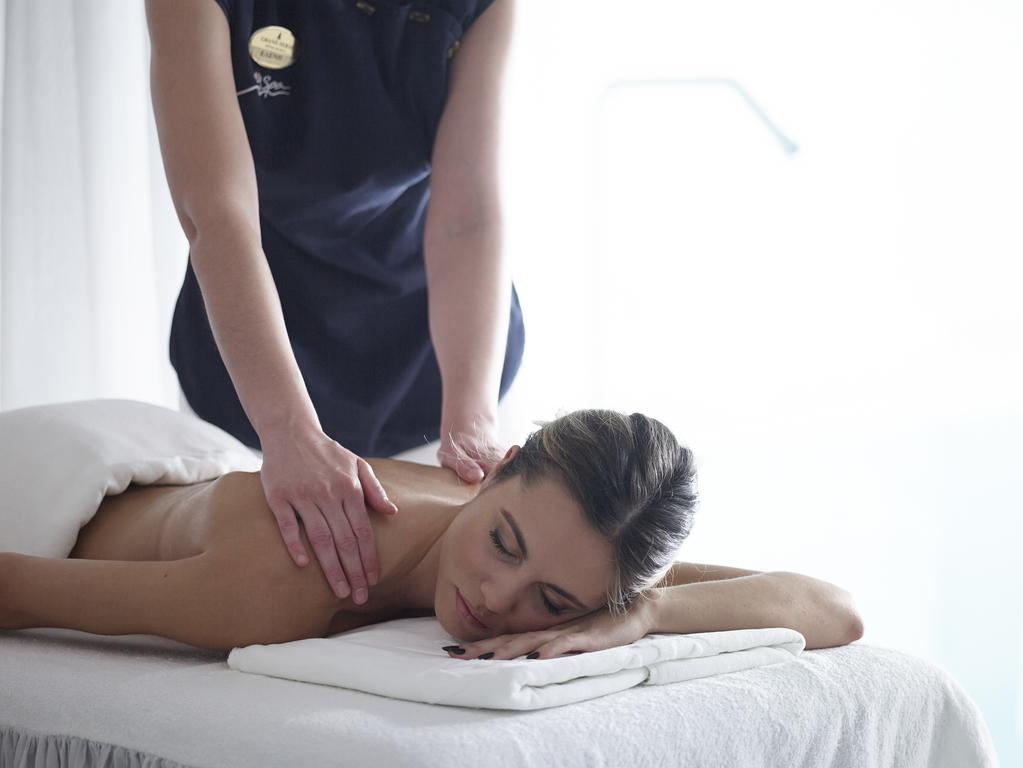 Grand Serai Congress And Spa Ioánnina Exteriér fotografie Massage